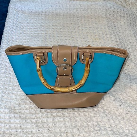 Womans Nine West Handbag - Picture 1 of 4